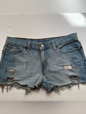 Levi’s 518 Distressed Raw Hem Cut Off Denim Shorts